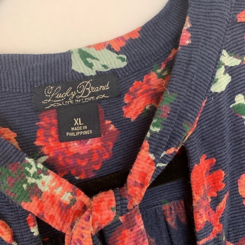 Lucky Brand Floral Front Tie Top XL - Picture 2 of 7